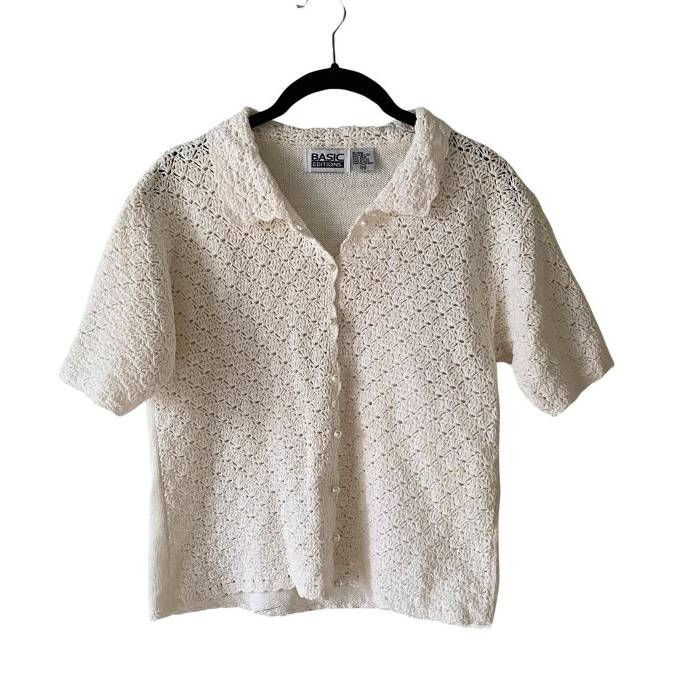 Basic Editions Vintage White Crochet Top with Scalloped Edges (Medium)
